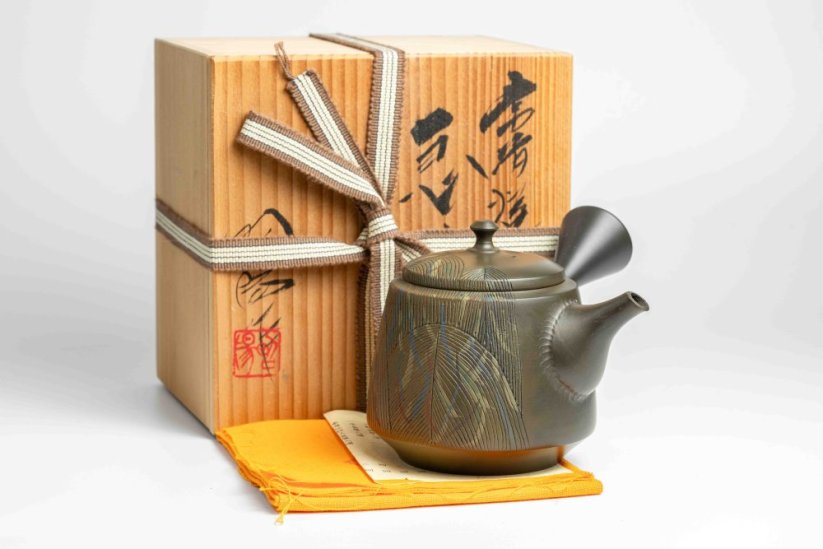 Shoyo Itoh Carved Leaves Kyusu - 250ml