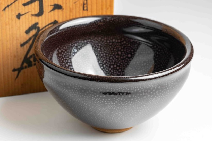 Vintage Nyosen Yuteki Tenmoku Chawan