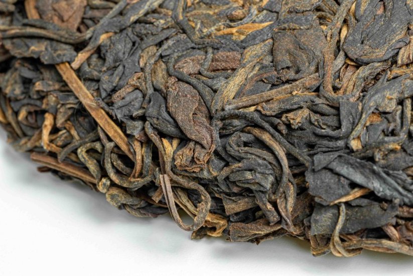 Zhongcha Bulang Mountain Gushu Cake 2007 - 357g