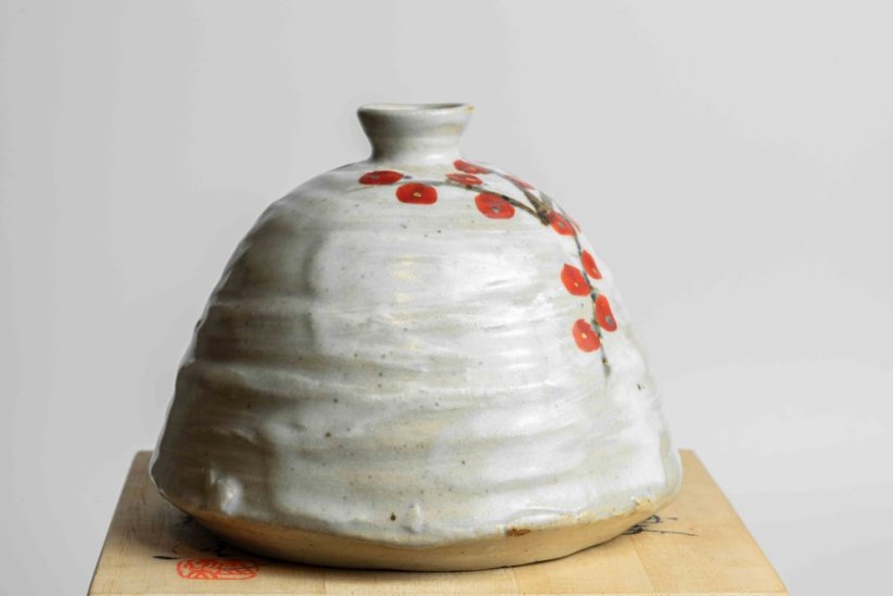 Tamaoki Yasuo Kenzan Ume Vase - 12cm