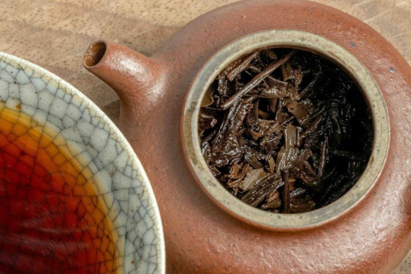 Wuzhou Lao Ba Zhong Red Box 2013/2020 - 100g