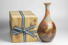 Gorobei Kiln Bizen Vase - 22cm