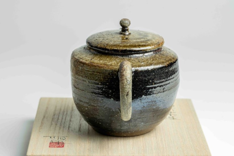 Masaaki Kobashi Bizen Hikidashi Gold Decorated Teapot- 170ml