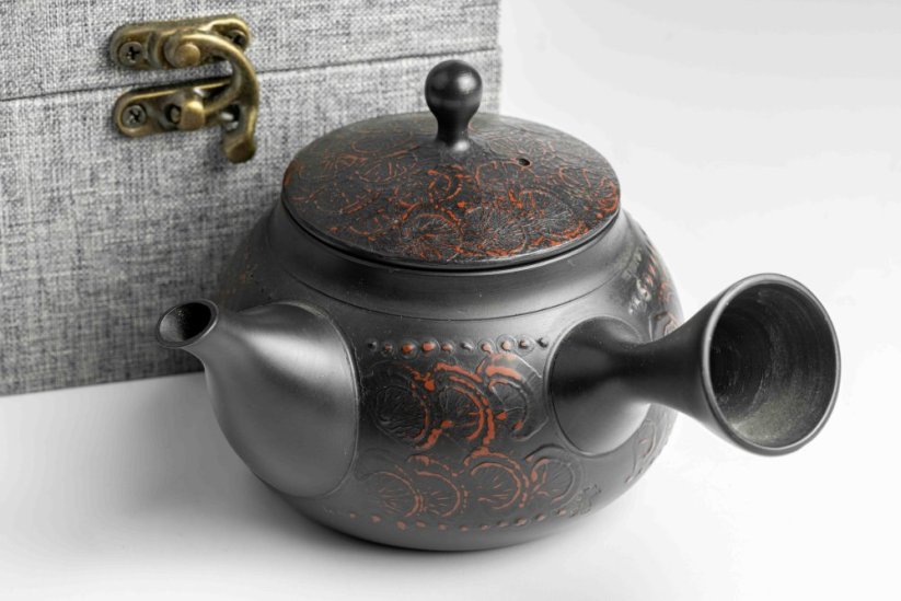 Reiko Vintage Black Red Flowers Kyusu - 240ml