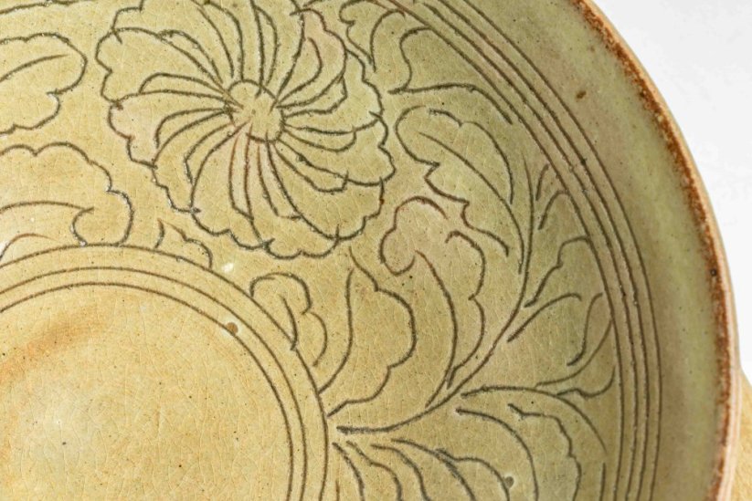 Vintage Flower Carved Flat Chawan