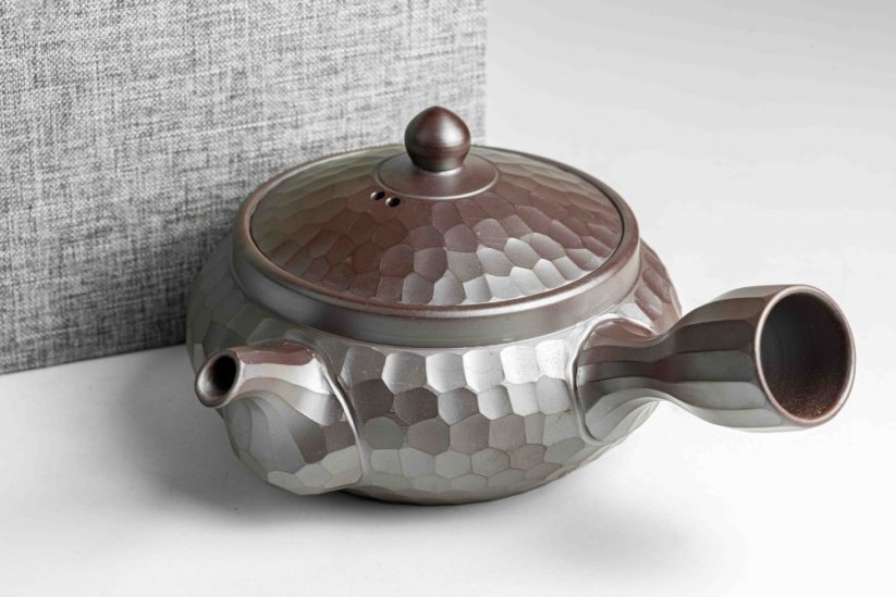 Mori Iroku III - Banko-Yaki Diamond Cut - 240ml