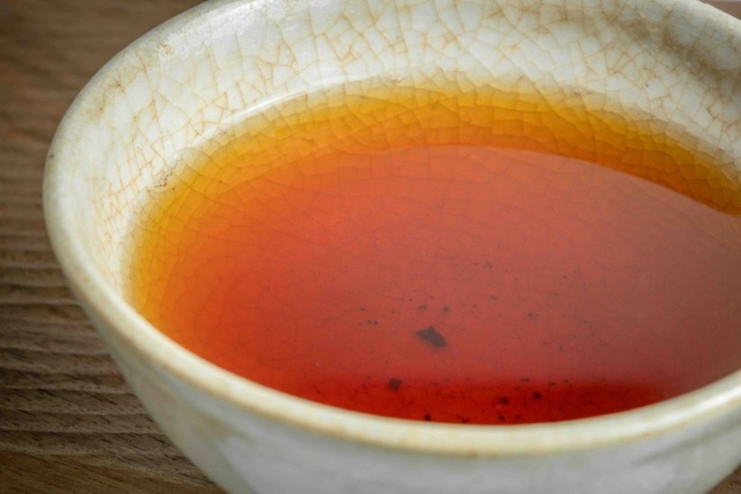 Wuzhou YeYun Liu Bao Black Tin 2019/2024 - Weight: 50g