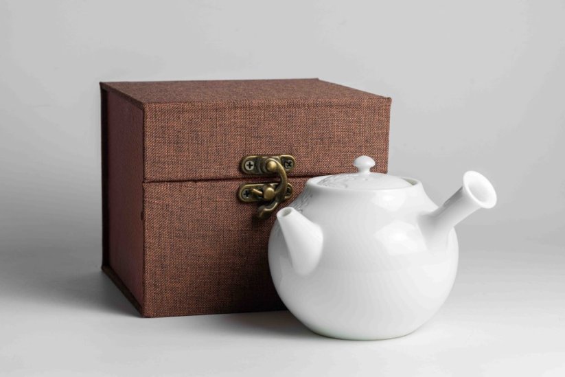 Izushi-yaki Porcelain Peony Kyusu - 250ml