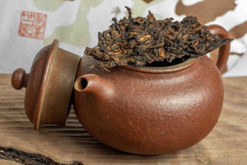 2020 Yiwu Tong Qing He Ripe Puerh - 357g - Váha: 357g