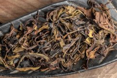 Zuo Ruyu Wild Golden Bead 2012 - 18g
