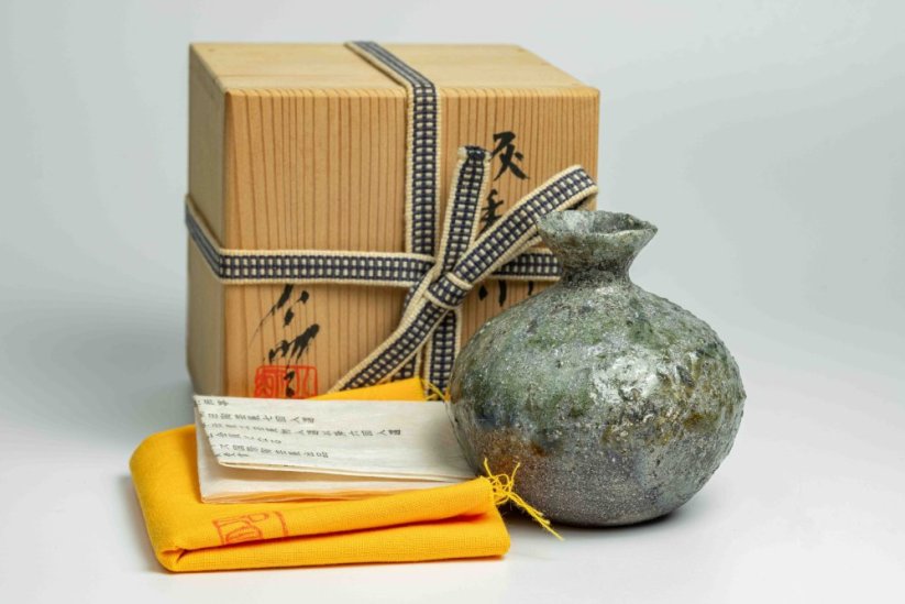 Takeuchi Kimiaki Ash Glaze Hanaire