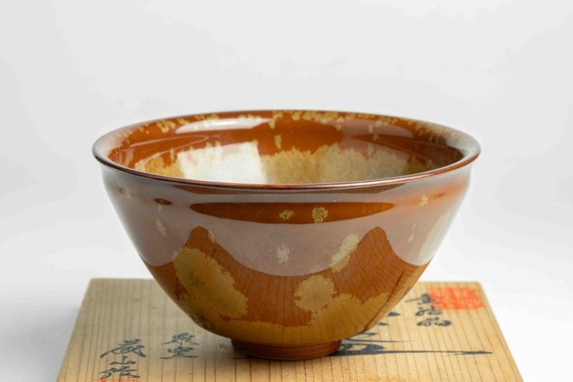 Kato Fujiyama Gold Crystal Tenmoku Chawan