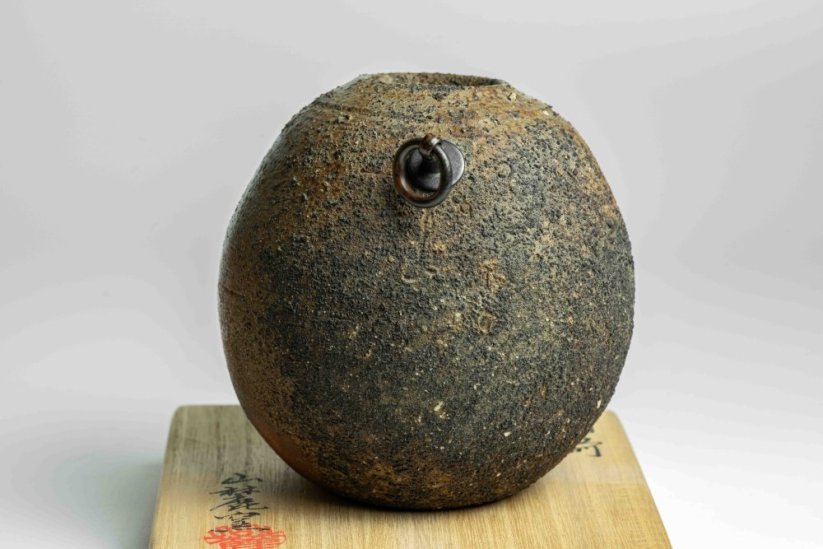 Sanroku Kiln Bizen Kake-hanaire Vase - 10cm