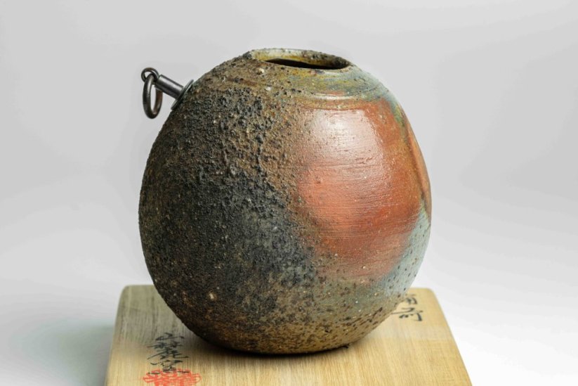 Sanroku Kiln Bizen Kake-hanaire Vase - 10cm
