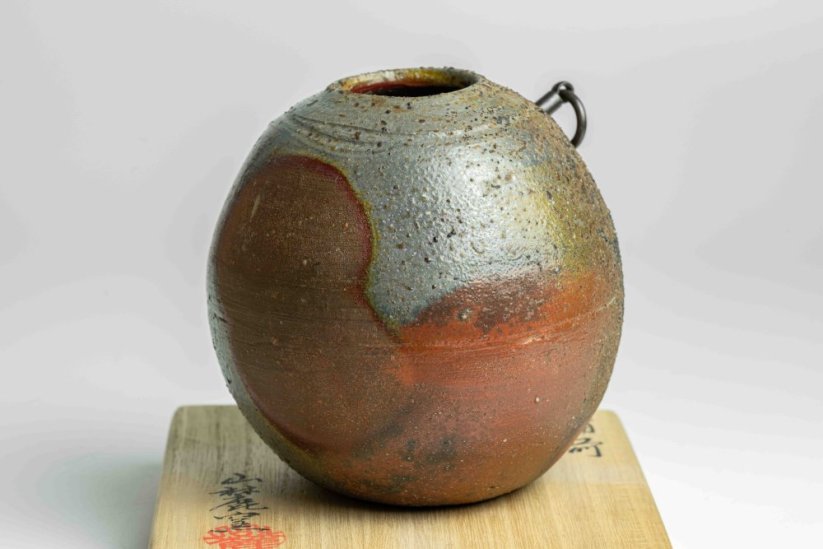 Sanroku Kiln Bizen Kake-hanaire Vase - 10cm
