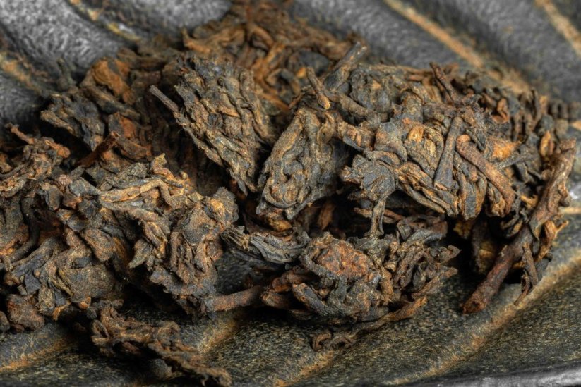 2020 Yiwu Tong Qing He Ripe Puerh - 357g - Váha: 357g