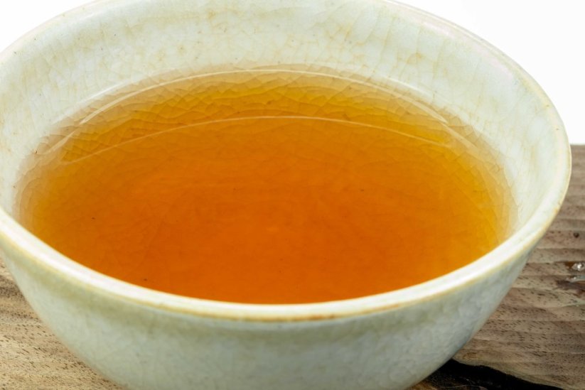 Wuzhou Liu Bao 7053 Black Box 200g - 2012/2018 - Váha: 50g