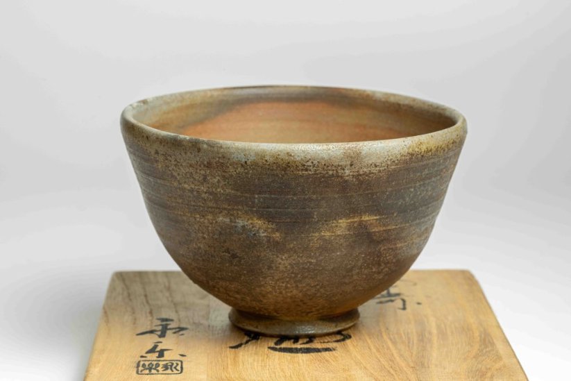 Vintage  Waraku Bizen-yaki Chawan