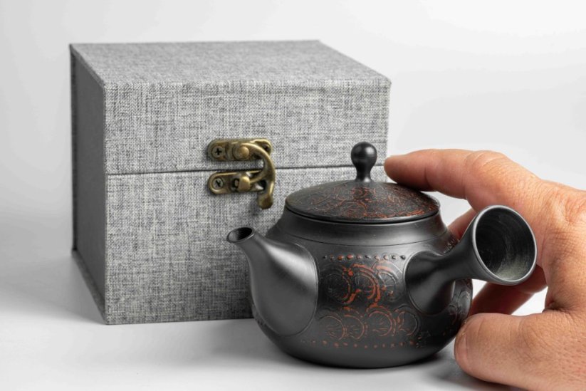 Reiko Vintage Black Red Flowers Kyusu - 240ml