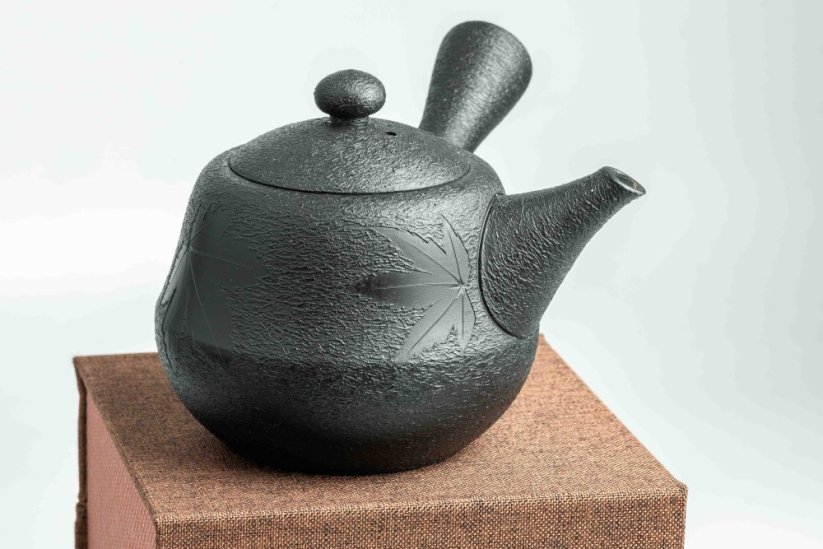 Seiho - Tsuzuki Takao - Black Momiji Kyusu - 240 ml