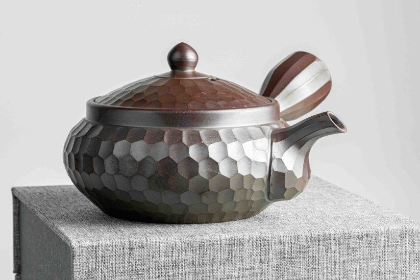 Mori Iroku III - Banko-Yaki Diamond Cut - 240ml