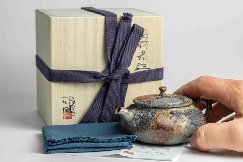 Masaaki Kobashi Yohen Kinsai Kyusu,  Gold Glazing - 130ml