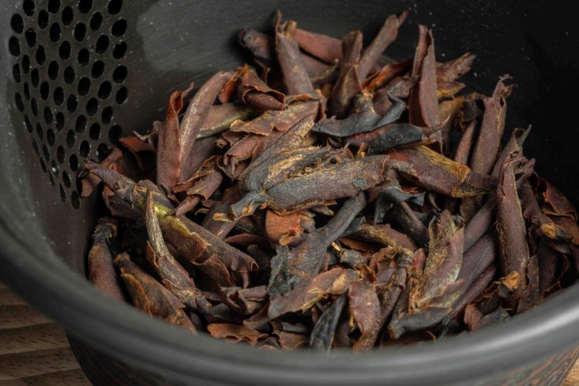 Lincang Yabao Black Buds 2025 - 30g