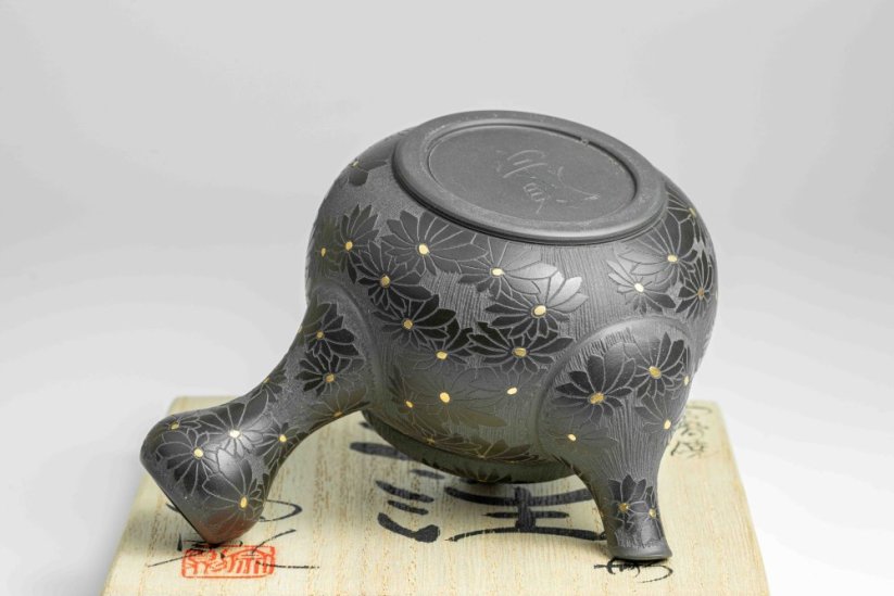 Munenori Morishita Full Body Hand-carving Chrysanthemum Gold Black - 200ml