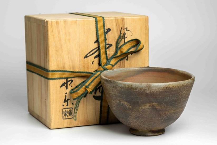 Vintage  Waraku Bizen-yaki Chawan