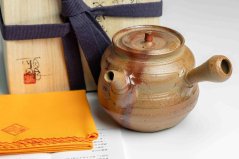 Masaaki Kobashi Bizen Hidasuki Karakusa-patterd Gold Decorated Teapot- 180ml