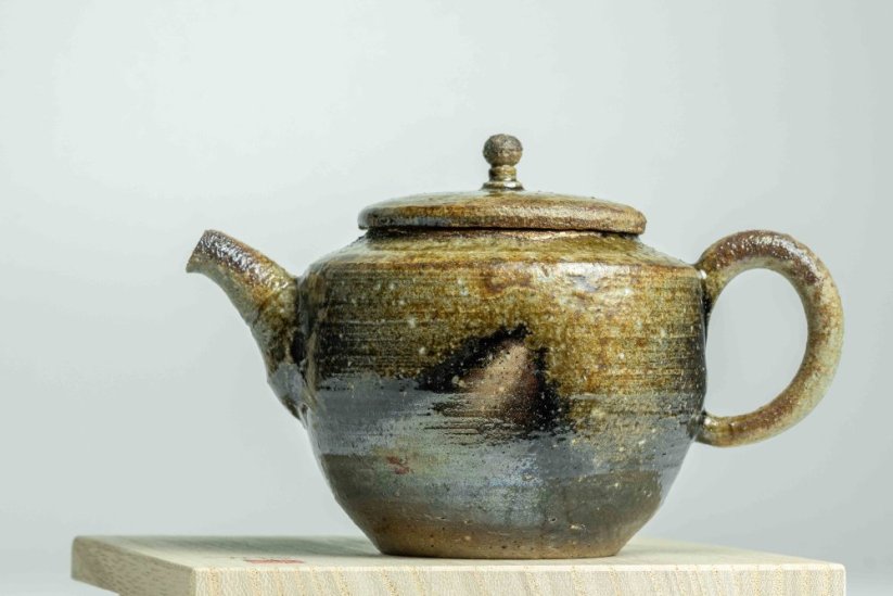 Masaaki Kobashi Bizen Hikidashi Gold Decorated Teapot- 170ml