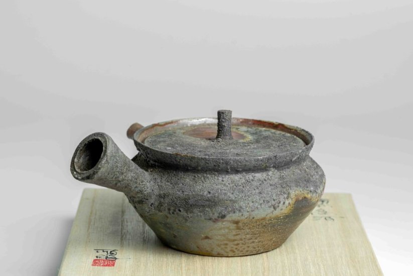 Masaaki Kobashi Bizen Yohen Gold Decorated Kyusu - 180ml