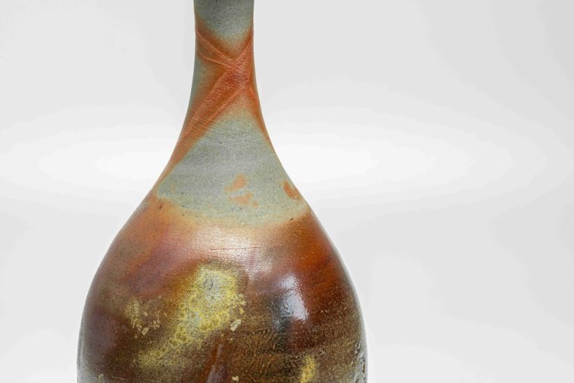 Gorobei Kiln Bizen Vase - 22cm