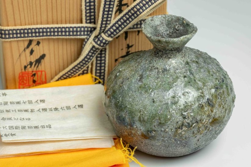 Takeuchi Kimiaki Ash Glaze Hanaire