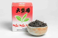Wuzhou Lao Ba Zhong Red Box 2013/2020 - 100g