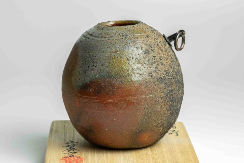 Sanroku Kiln Bizen Kake-hanaire Vase - 10cm