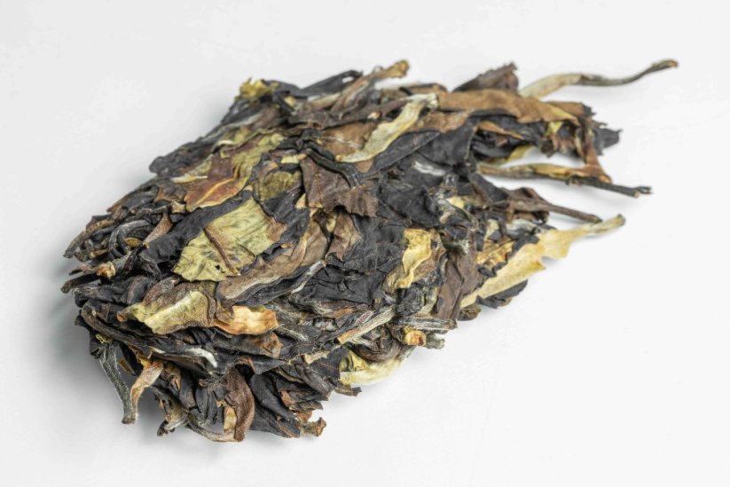 Hoang Lien Son Mountain Wild Forests White Cake 2025 - 200g