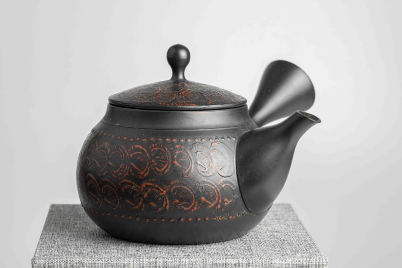 Reiko Vintage Black Red Flowers Kyusu - 240ml