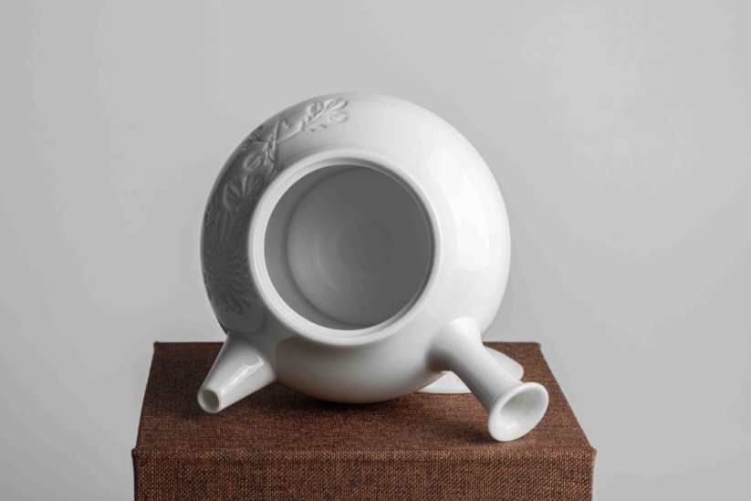 Izushi-yaki Porcelain Peony Kyusu - 250ml